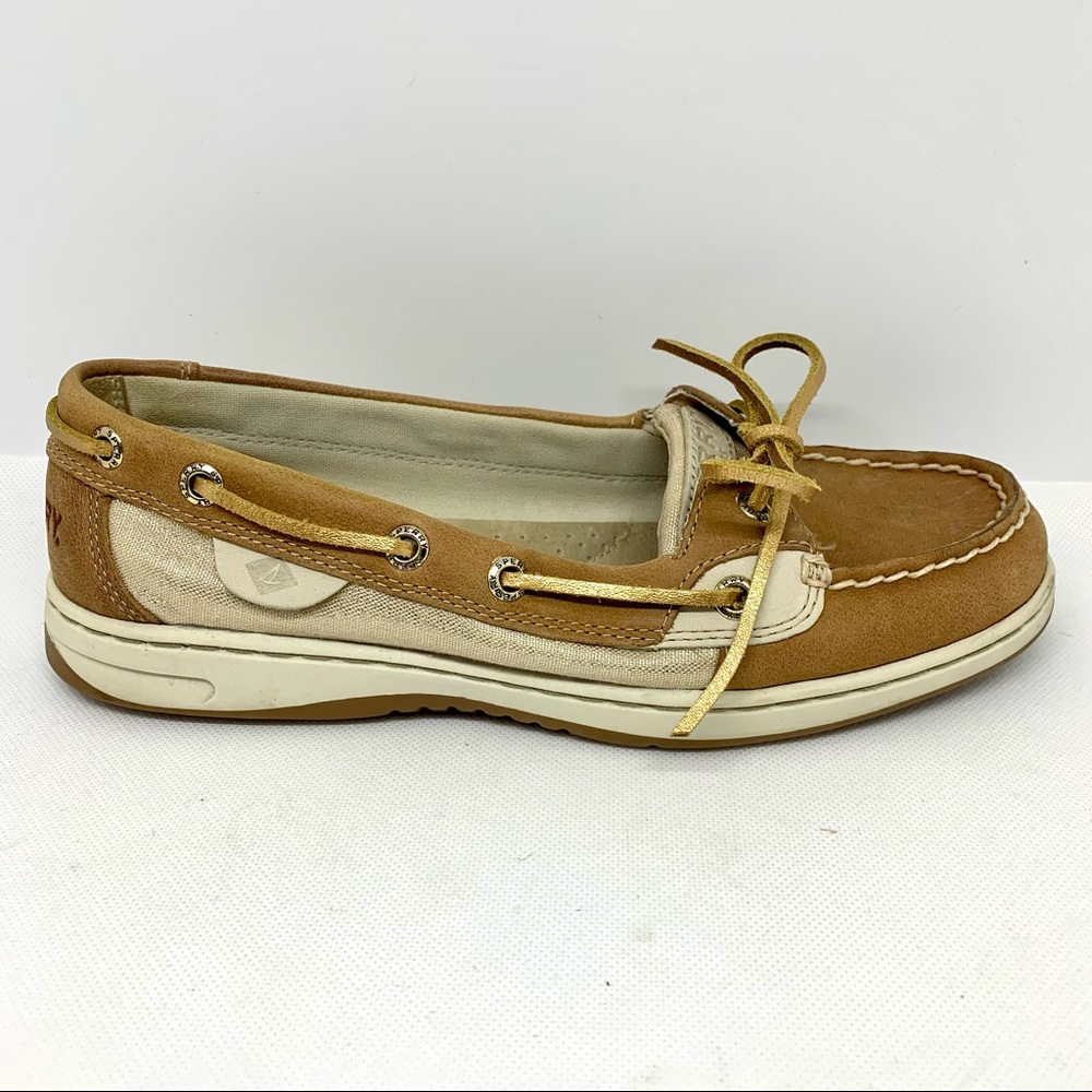 Women’s Two-Tone Tan and Cream Boat Shoe